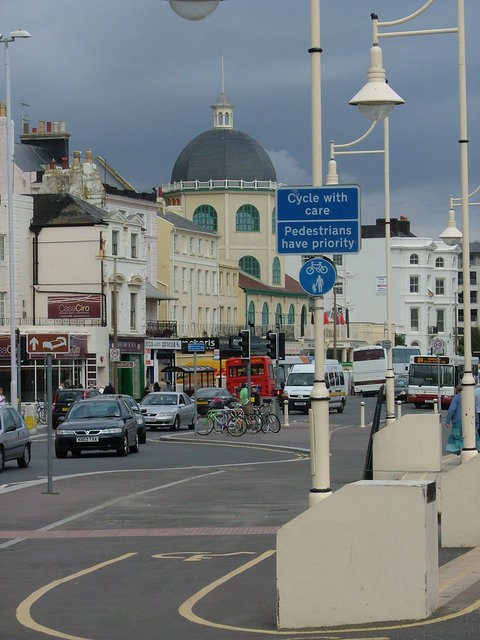 Cycling allowed on Worthing Prom!